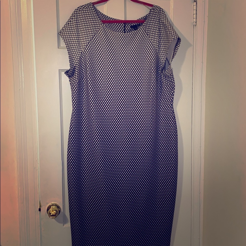 Black and white dotted gradient dress
